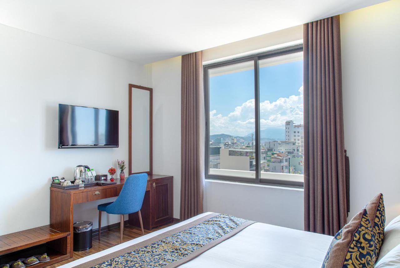 Dong Duong Hotel & Suites - Afternoon Tea Inclusive - Very Central Da Nang Exterior photo