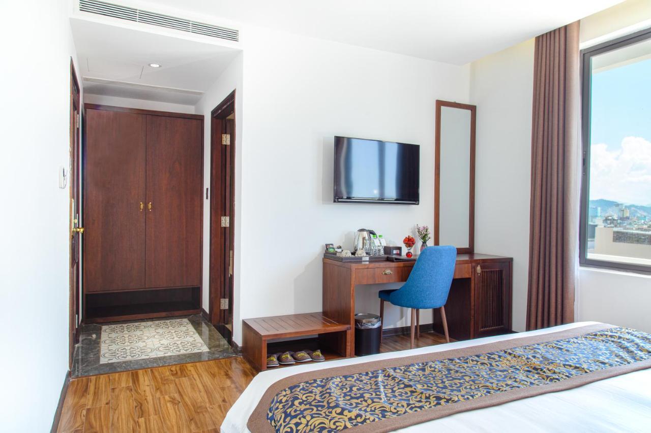Dong Duong Hotel & Suites - Afternoon Tea Inclusive - Very Central Da Nang Exterior photo