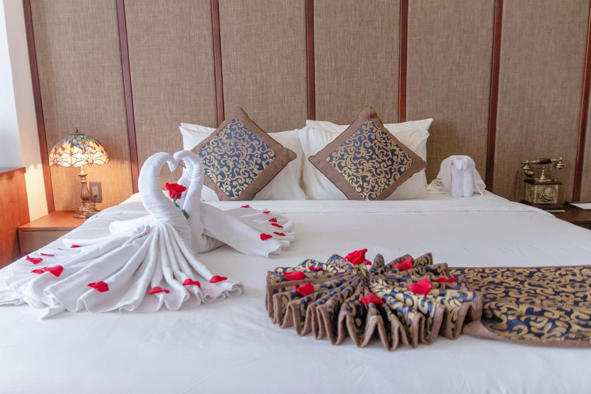Dong Duong Hotel & Suites - Afternoon Tea Inclusive - Very Central Da Nang Exterior photo